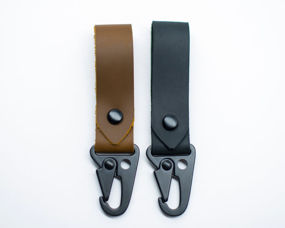 Echo Six Designs Tacticool Hanging Stoned Oil Leather HK Belt Clip Keychain Key Holder Black