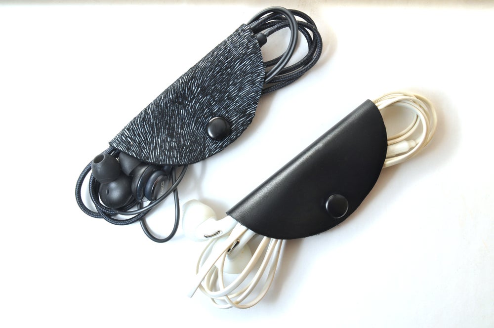 Personalized Handmade Full-Grain Leather Cord Wraps – Organize Your Cables - Cord Organization