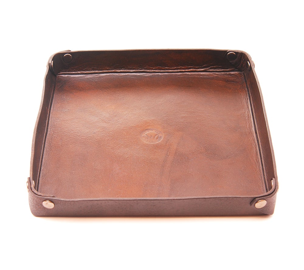 Handmade Leather Valet TrayPersonalized Handmade Full-Grain Leather Valet Tray - Custom Catchall for Keys, Wallet, and Accessories