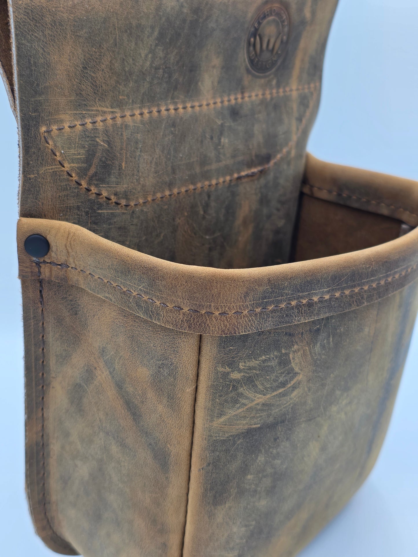 Handmade Leather Shotgun Shell Bag Distressed - Shooting Pouch for Trap, Skeet & Sporting Clays – Fits 2.5” Belt - 100 20ga Shell Capacity