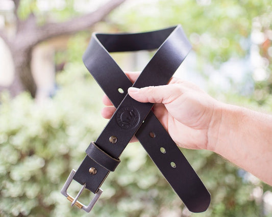 Handmade black full grain leather belt with exquisite craftsmanship and natural texture